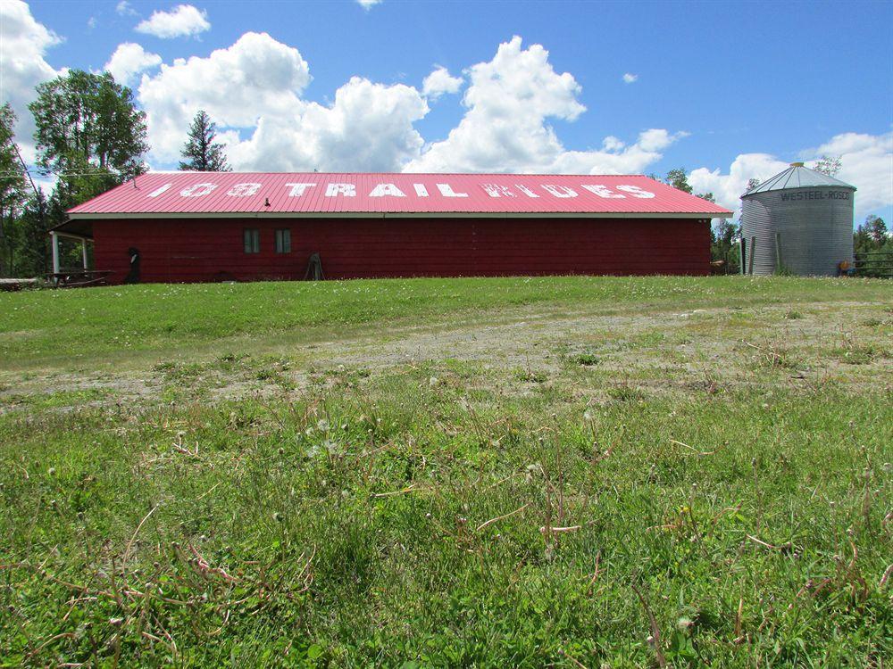 The 108 Golf Resort 108 Mile Ranch Exterior photo