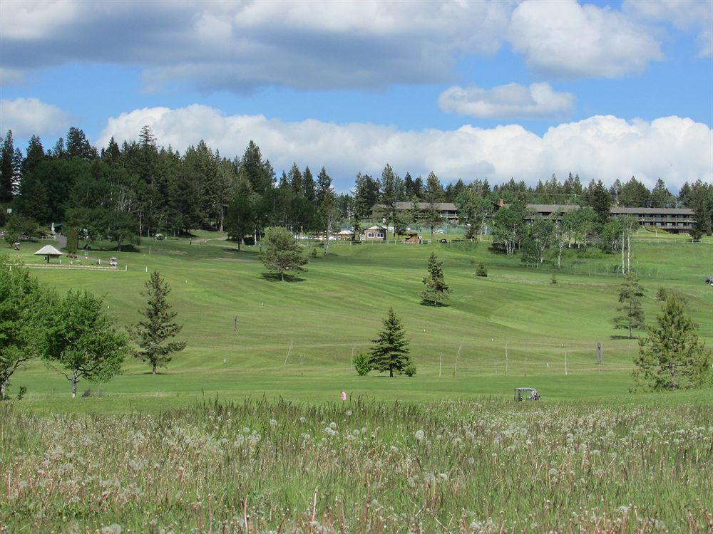 The 108 Golf Resort 108 Mile Ranch Exterior photo